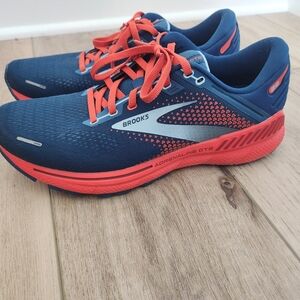 Brooks Adrenaline GTS 22 Men's size 10